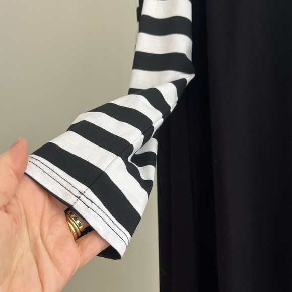 Olars Ulla Sweden cold shoulder shirt - Picture 6 of 9